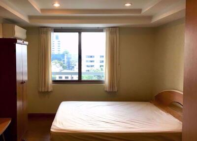 3 bed Condo in Royal Castle Khlong Tan Nuea Sub District C005087