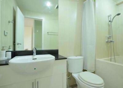 1 bed Condo in The 49 Plus 2 Khlong Tan Nuea Sub District C005085