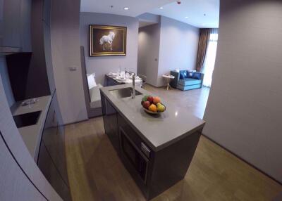 2 bed Condo in The Diplomat Sathorn Silom Sub District C005084