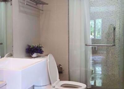 2 bed Condo in Le Nice Ekamai Phrakhanongnuea Sub District C005083