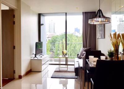 2 bed Condo in Downtown Forty Nine Khlong Tan Nuea Sub District C005024