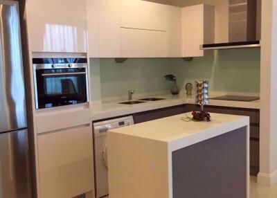 2 bed Condo in Q Langsuan Lumphini Sub District C004981