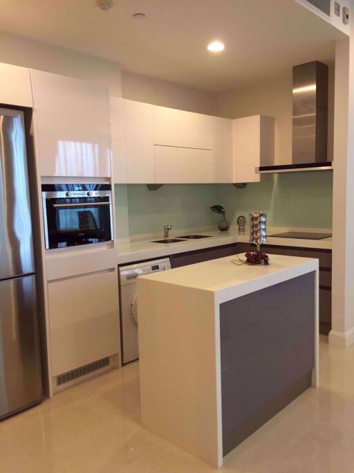 2 bed Condo in Q Langsuan Lumphini Sub District C004981