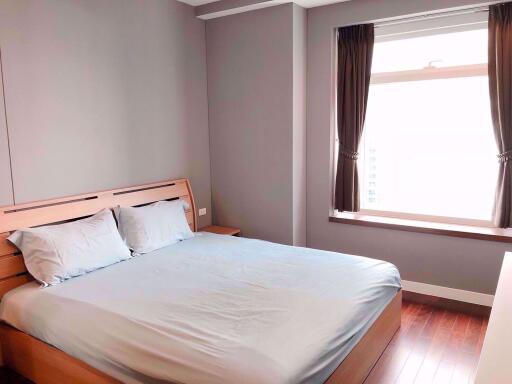 2 bed Condo in Circle Condominium Makkasan Sub District C004941