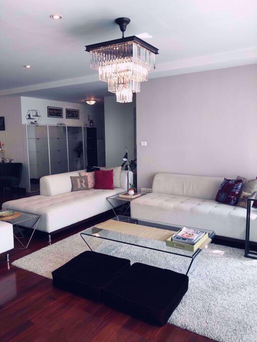 2 bed Condo in Urbana Sukhumvit 15 Khlong Toei Nuea Sub District C004905