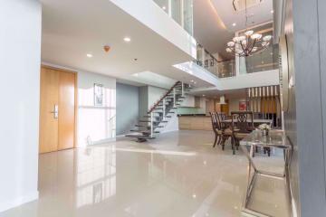 4 bed Penthouse in Circle Condominium Makkasan Sub District P004315