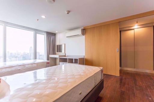 4 bed Penthouse in Circle Condominium Makkasan Sub District P004315