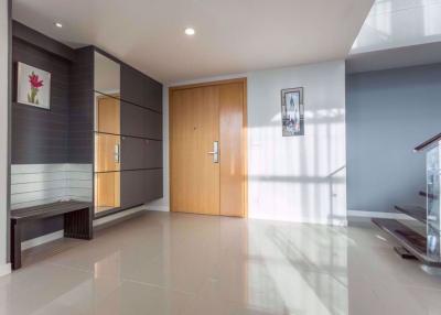4 bed Penthouse in Circle Condominium Makkasan Sub District P004315