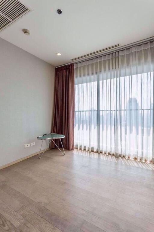 3 bed Condo in Noble Remix Khlongtan Sub District C004301