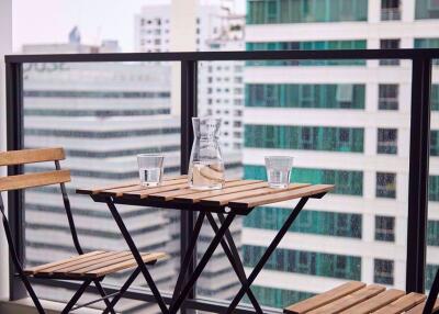 1 bed Condo in The Lofts Asoke Watthana District C004161