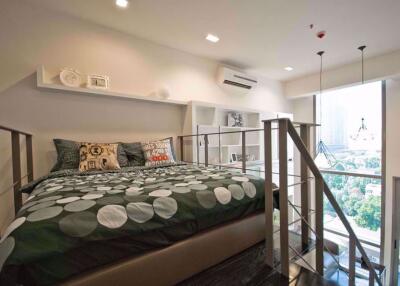 1 bed Duplex in Ideo Morph 38 Phra Khanong Sub District D004114