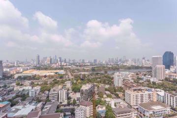 3 bed Condo in Aguston Sukhumvit 22 Khlongtoei Sub District C004084