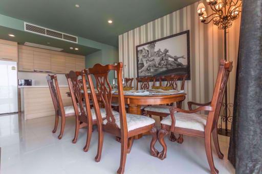 3 bed Condo in Aguston Sukhumvit 22 Khlongtoei Sub District C004084