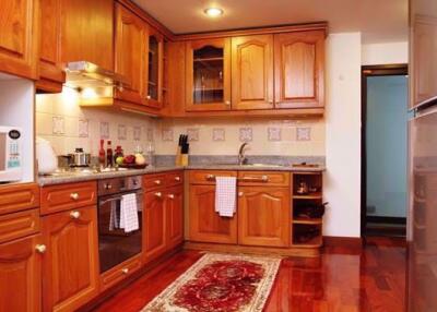 2 bed Condo in Mayfair Garden Khlongtoei Sub District C004082