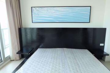 2 bed Condo in The River Khlong Ton Sai Sub District C004002