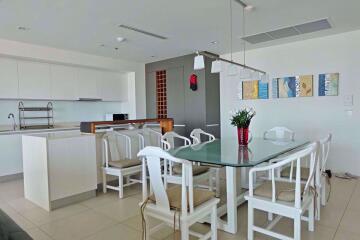 2 bed Condo in The River Khlong Ton Sai Sub District C004002