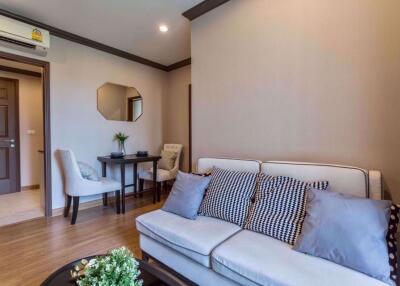 1 bed Condo in The Reserve - Kasemsan 3 Wang Mai Sub District C004064