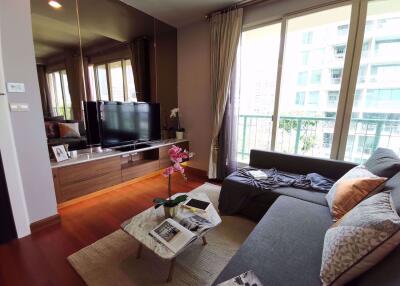 2 bed Condo in The Address Chidlom Lumphini Sub District C003956