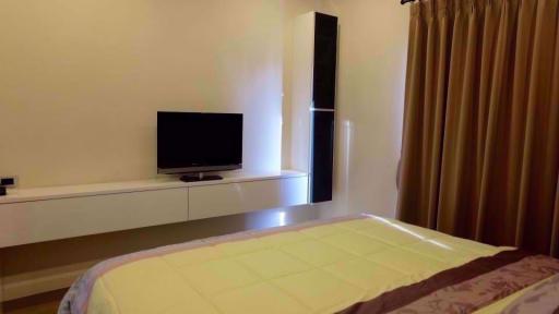 2 bed Condo in The Crest Sukhumvit 34 Khlongtan Sub District C003540