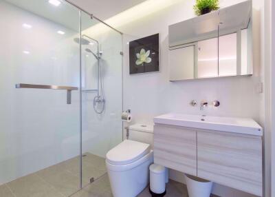 2 ห้องนอน, 2 ห้องน้ำ คอนโด ราคา ฿ 60,000/เดือน