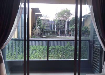 2 bed Condo in The Lumpini 24 Khlongtan Sub District C003426