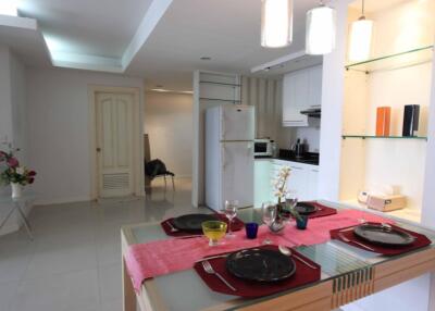 2 bed Condo in Las Colinas Khlong Toei Nuea Sub District P002891