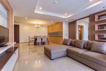 2 bed Condo in Charoenjai Place Khlong Tan Nuea Sub District P002874