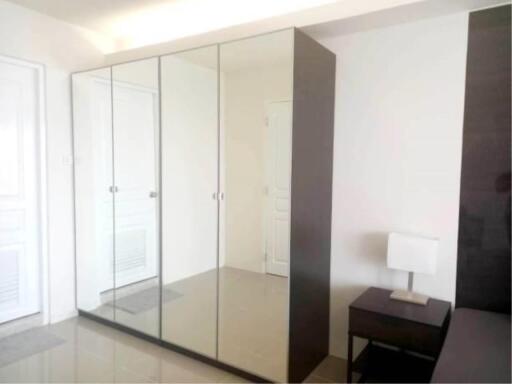 2 Bedrooms 2 Bathrooms Size 85sqm. Waterford Diamond Tower for Rent 37,000 THB