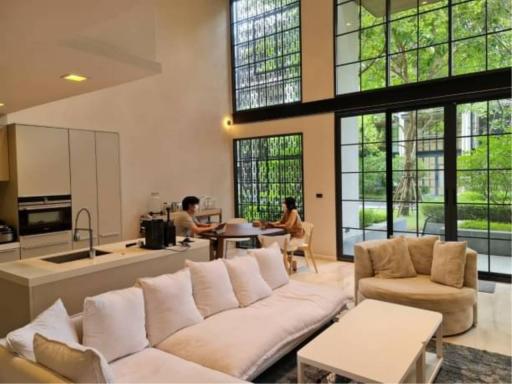 5 Bedrooms 5 Bathrooms Size 431sqm.  The Quarter 31 for Rent 220,000 THB