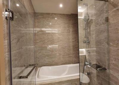 2 Bedrooms 2 Bathrooms Size 66sqm. ASHTON Asoke - Rama 9 for Rent 75,000 THB