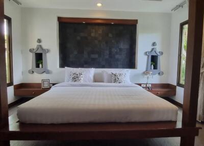 4 Bedrooms House Bali Style for Sale in Pattaya