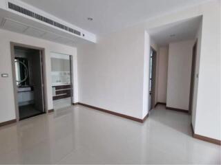 2 Bedrooms 2 Bathrooms Size 85sqm. Supalai Oriental Sukhumvit 39 for Rent 35,000 THB