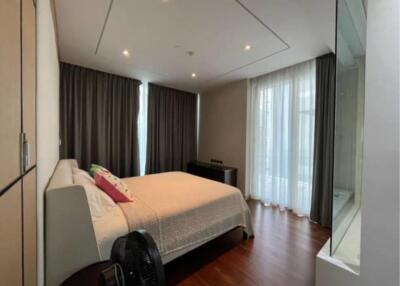 3 Bedrooms 5 Bathrooms Size 180sqm. Marque Sukhumvit for Sale 80 MB