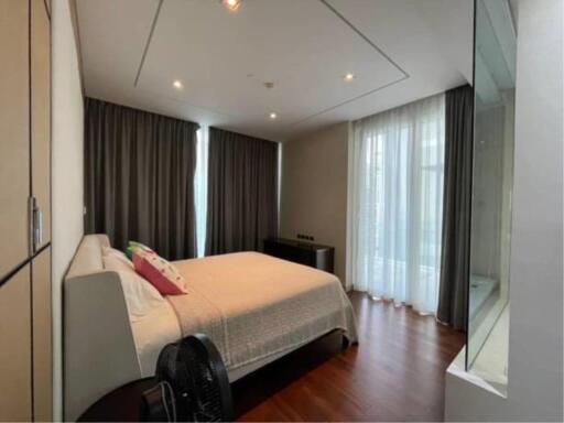 3 Bedrooms 5 Bathrooms Size 180sqm. Marque Sukhumvit for Sale 80 MB