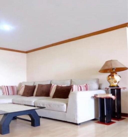 3 bedrooms 2 bathrooms size 137sqm. DS Tower 2 for Rent 38,000 THB for Sale 11.5 MB