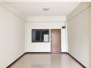 Chonnatee Condo Town, No. 136/179, 7th Floor, Building C, renovated