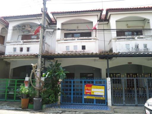 2-storey townhouse, house number 61/538, Soi 4, Lert Ubon Village - Krisana House, newly renovated,