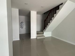 2-storey townhouse, house number 61/538, Soi 4, Lert Ubon Village - Krisana House, newly renovated,