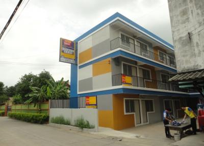 3-story apartment, Khlong Song, Soi Rangsit-Nakhon Nayok 39.