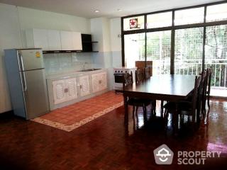 3-BR Apt. near MRT Sukhumvit (ID 515213)