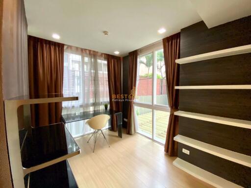 3 Bedrooms Condo in Apus Condominium Central Pattaya C011213