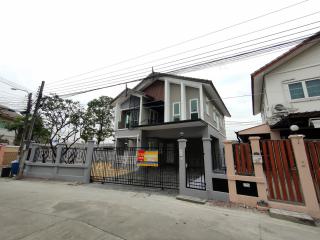 Narisa Village, Thonburirom: Renovated