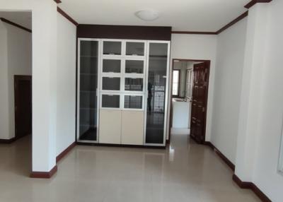 2-storey detached house, Rachawadee Village: renovation