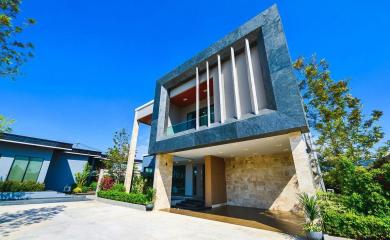 Modern Loft Style House for Sale in Huay Yai