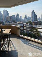 3-BR Condo at Castle Hill Mansion Condominium near BTS Ekkamai