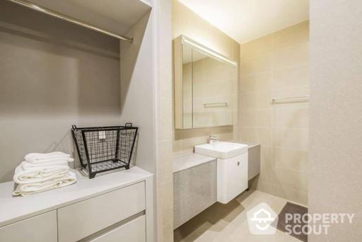 1-BR Condo at Noble Ploenchit near BTS Phloen Chit