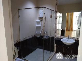 4-BR Townhouse in Bang Na Nuea