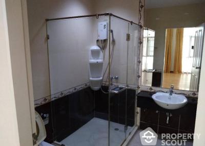 3-BR Townhouse in Bang Na Nuea