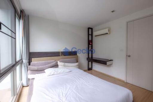 2 Bedrooms bed in Condo in The Urban in Central Pattaya C009003