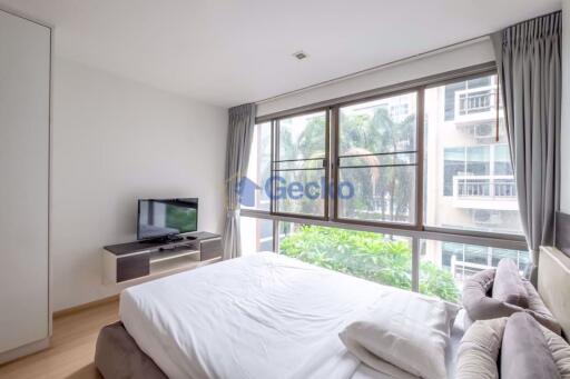 2 Bedrooms bed in Condo in The Urban in Central Pattaya C009003